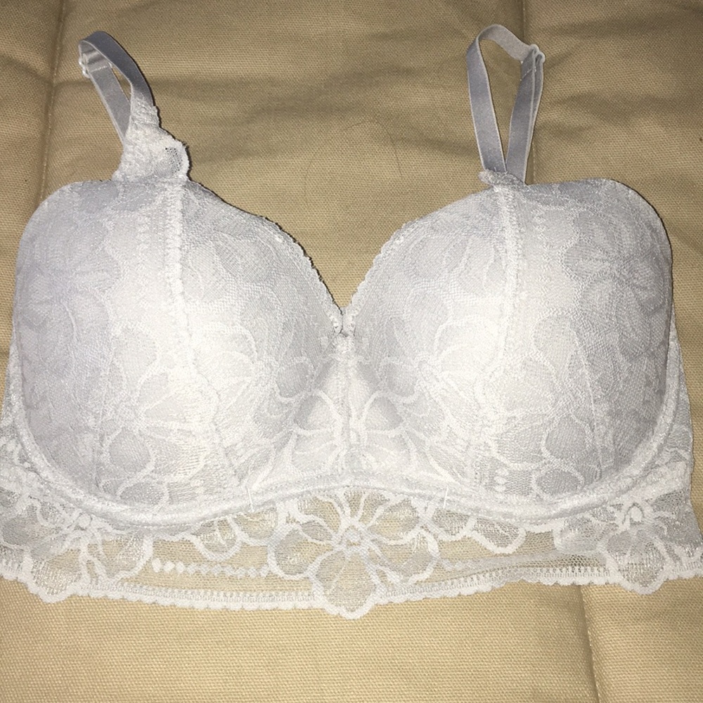 Floral lace bra.